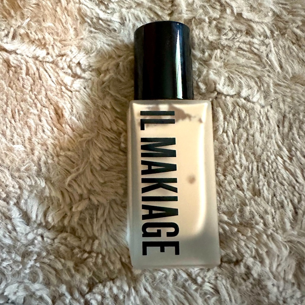 COPY - Il Makiage Foundation